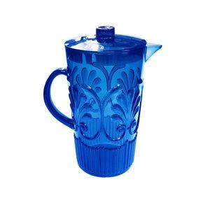 Le Cadeaux Pitcher